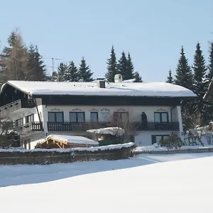 Gaestehaus Am Berg Penzion